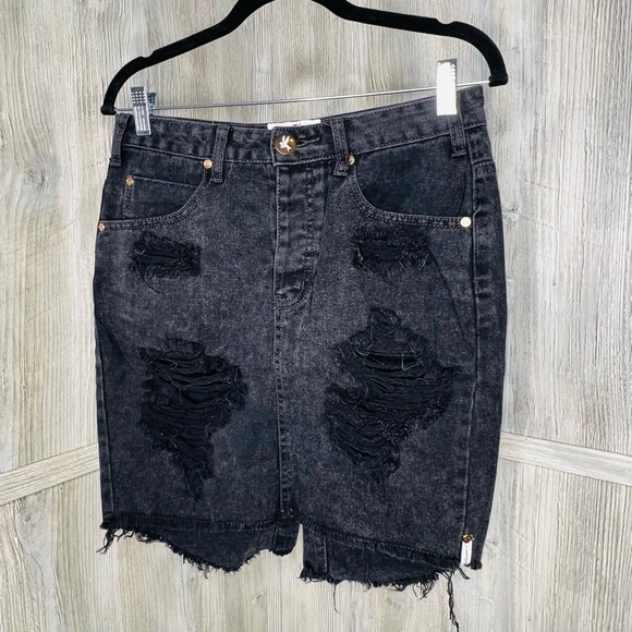 One Teaspoon Distressed Denim Skirt - Picture 1 of 11
